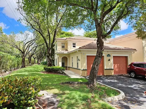 2421 Centergate Dr #101, Miramar, FL 33025