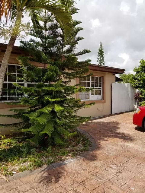 15320 SW 298th Ter, Homestead, FL 33033