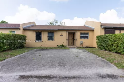 3020 NW 203rd Ln #3020, Miami Gardens, FL 33056