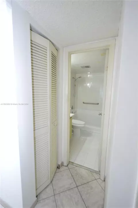 4140 W 19th Ave, Hialeah, FL 33012 photo 27