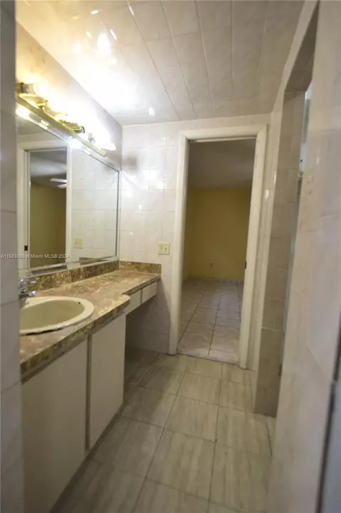 4140 W 19th Ave, Hialeah, FL 33012 photo 34