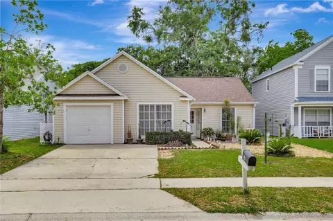 1035 Kelsey Ave, Oviedo, FL 32765