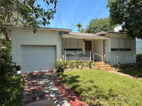 1921 NW 55th St, Miami, FL 33142
