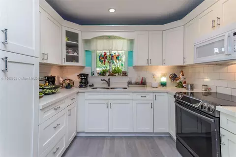 4951 NW 12th St, Lauderhill, FL 33313