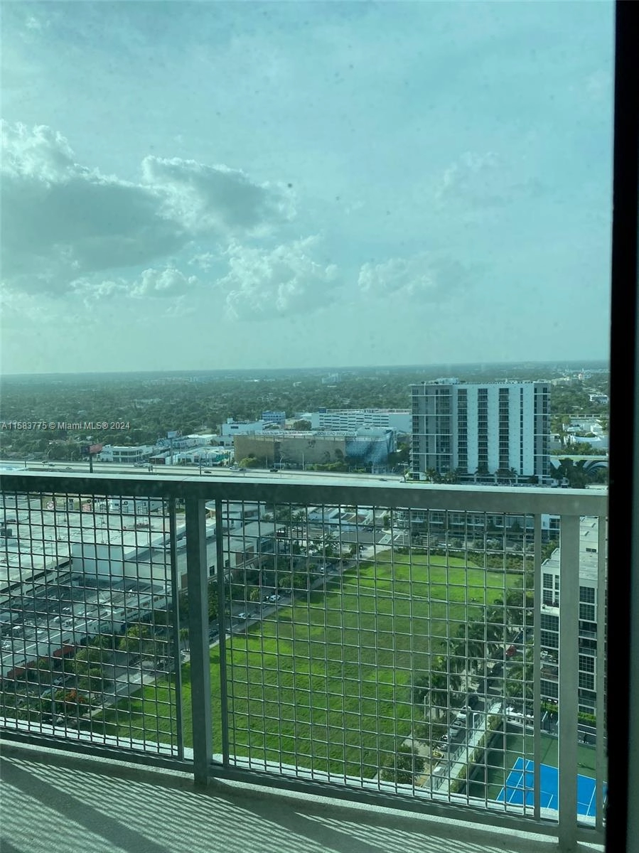 3301 NE 1st Ave Unit H2411  