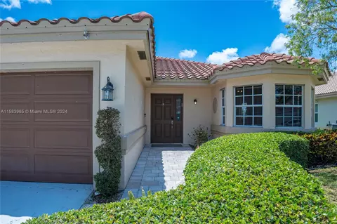 8537 Tourmaline Blvd, Boynton Beach, FL 33472