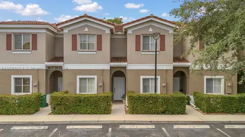 4408 Woodland Cir, Tamarac, FL 33319