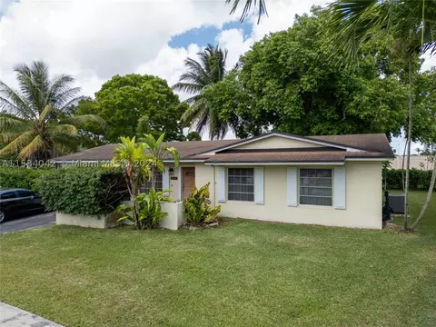 10531 SW 120th Ave, Miami, FL 33186