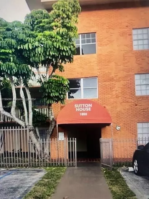 1885 NE 121 St #24, North Miami, FL 33181