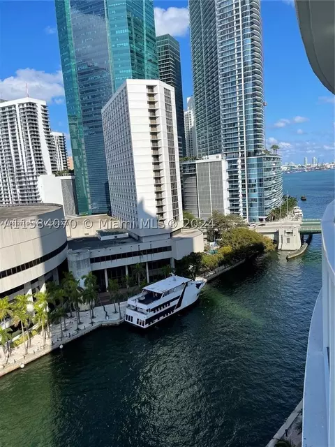 31 SE 5th St #1501, Miami, FL 33131