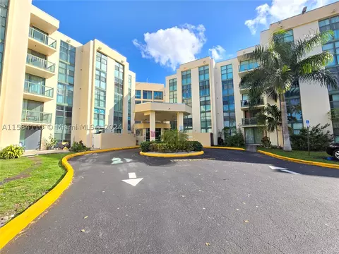 2075 SW 122nd Ave #129, Miami, FL 33175
