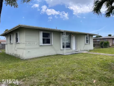 3001 SW 35th Ave, West Park, FL 33023