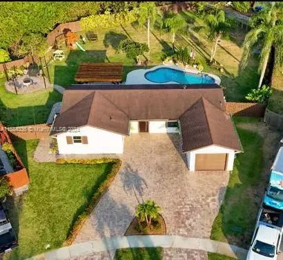 10300 Sleepy Brook Way, Boca Raton, FL 33428