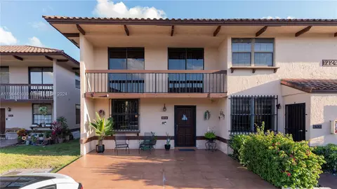 12242 SW 16th Ter #L104, Miami, FL 33175