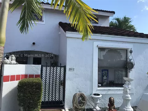 2012 San Remo Cir, Homestead, FL 33035