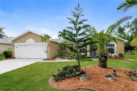 1666 SW Caisor Ave, Port Saint Lucie, FL 34953