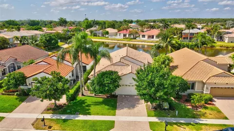 18641 Sea Turtle Ln, Boca Raton, FL 33498