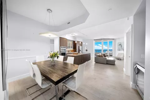 4775 Collins Ave Apt Ph 4104 #PH  4104, Miami Beach, FL 33140