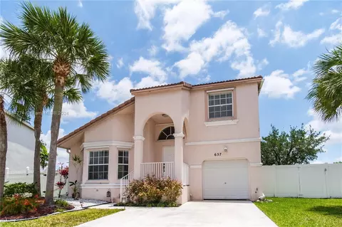 657 NW 151st Ave, Pembroke Pines, FL 33028