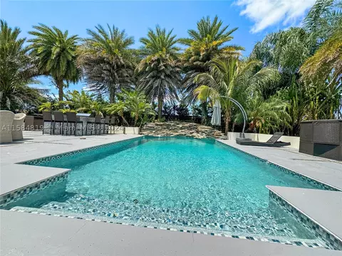 14851 SW 160th St, Miami, FL 33187