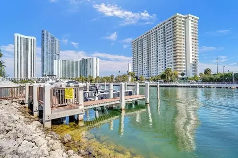 400 Kings Point Dr #1219, Sunny Isles Beach, FL 33160