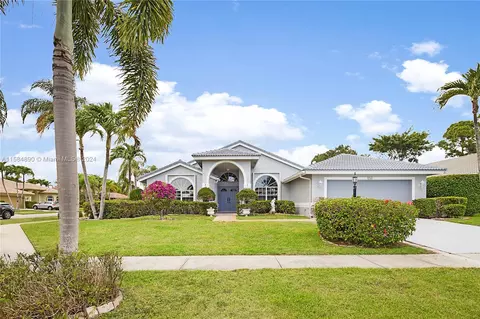5745 Aspen Ridge Ct, Delray Beach, FL 33484