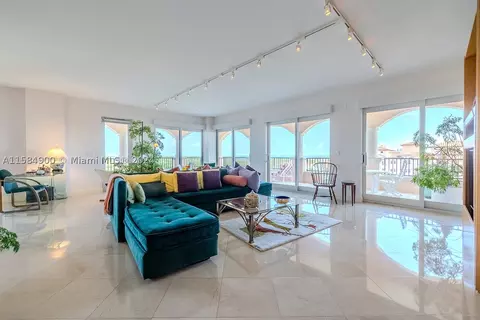 13637 Deering Bay Dr #272, Coral Gables, FL 33158