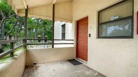 20125 NE 3rd Ct #O2, Miami, FL 33179