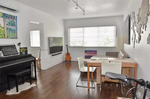 1925 Washington Ave #9, Miami Beach, FL 33139