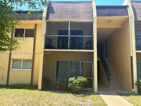 2804 NW 55th Ave #1B, Lauderhill, FL 33313