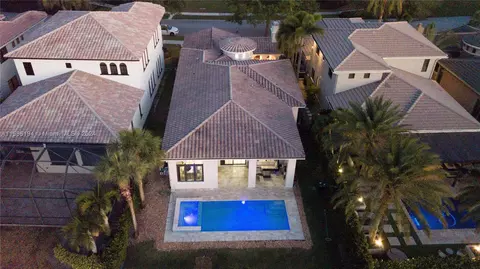 9627 Cinnamon Ct, Parkland, FL 33076