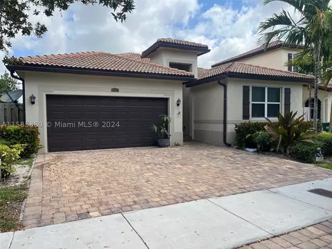 11879 SW 253rd Ter, Homestead, FL 33032