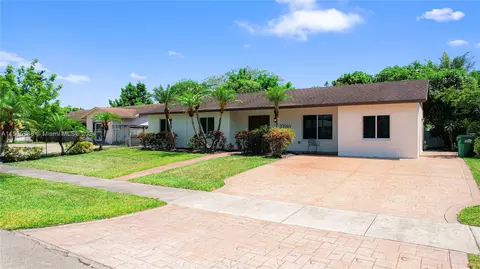 10944 SW 158th Ter, Miami, FL 33157