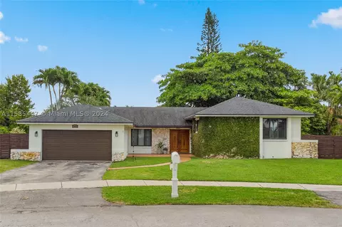 10005 SW 114th Ct, Miami, FL 33176