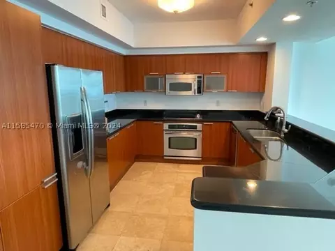 14951 Royal Oaks Ln #2501, North Miami, FL 33181