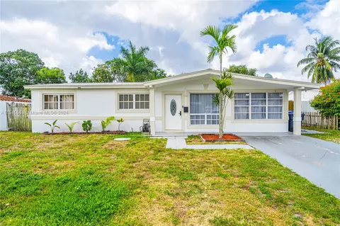 7140 Park St, Hollywood, FL 33024