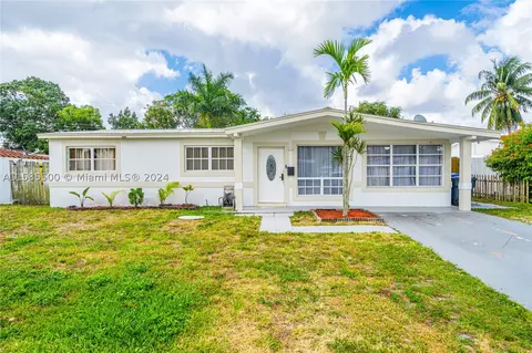 7140 Park St, Hollywood, FL 33024