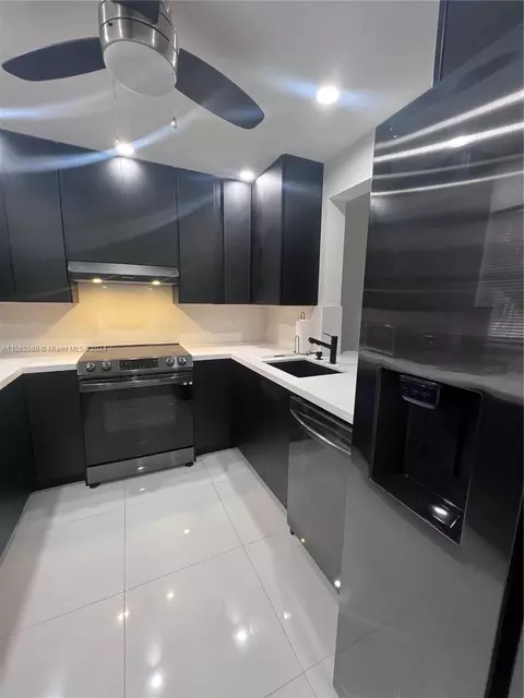 Undisclosed, Lauderdale Lakes, FL 33311