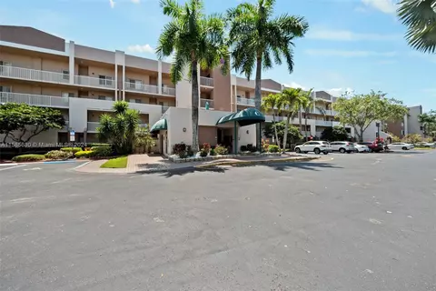 7784 Granville Dr #401, Tamarac, FL 33321