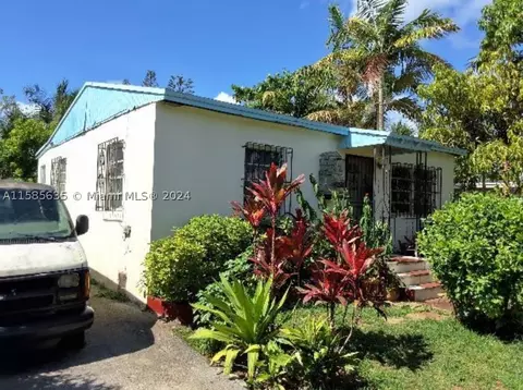 442 NW 82nd Ter, Miami, FL 33150