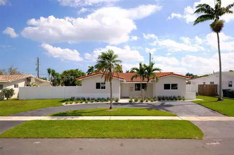 222 SE 3rd Pl, Dania Beach, FL 33004