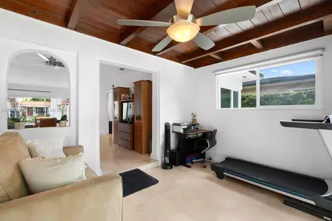 8866 Byron Ave, Surfside, FL 33154 photo 9