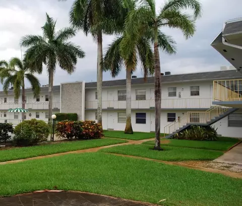 6201 SW 37th St #205, Davie, FL 33314