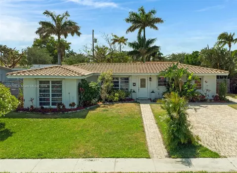 5011 NE 24th Ave, Lighthouse Point, FL 33064