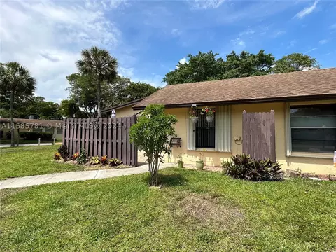 101 Fox Rd #1-39, Hollywood, FL 33024