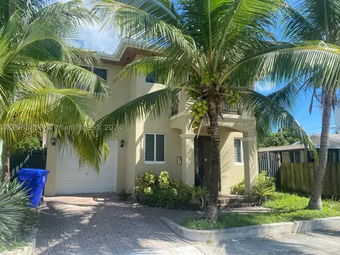 1031 SW 4th Ave, Miami, FL 33130