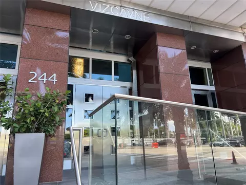 244 Biscayne Blvd #642, Miami, FL 33132