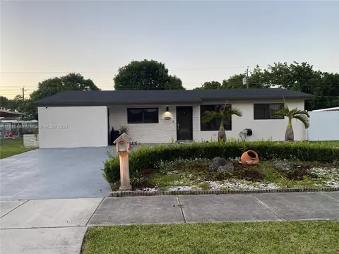 11731 SW 168th Ter, Miami, FL 33177