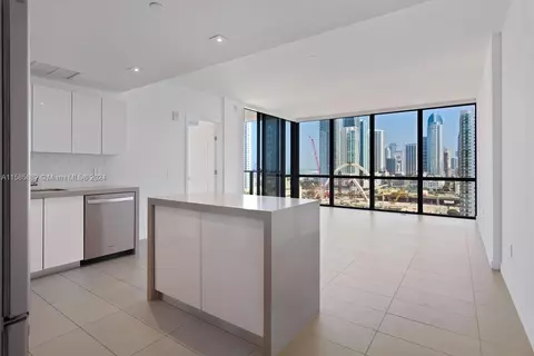 1600 NE 1st Ave #1806, Miami, FL 33132