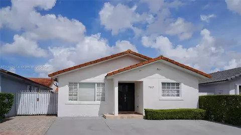 7517 W 29th Ln, Hialeah, FL 33018